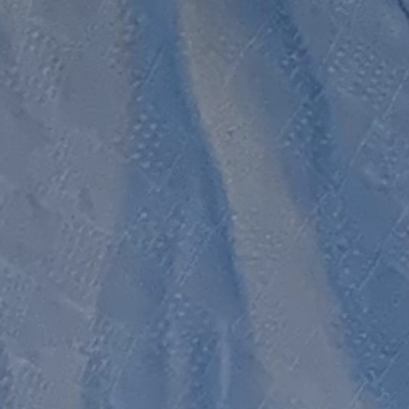 Light blue tank with pretty cross up in the middle - Picture 5 of 5